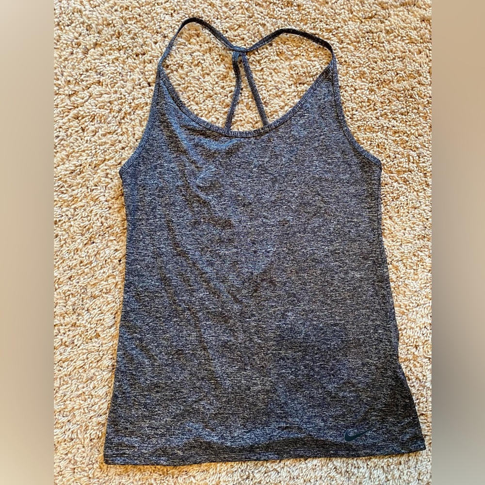 Nike workout tank
